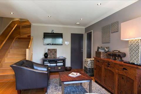 Snow Fall Lodge At Falls Creek - Accommodation 4U 6