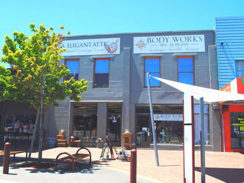 Sublime Spa Apartments On Murphy - Accommodation 4U 1