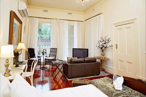 The Suites, Villa Belgravia - Accommodation 4U 6