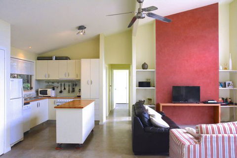 Tilba Coastal Retreat - Accommodation 4U 2