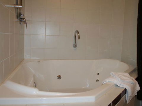 Tudor Cottages Mount Dandenong - Accommodation 4U 4