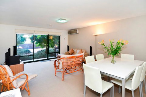 Unit 5 Wyuna Queenscliff - Accommodation 4U 6