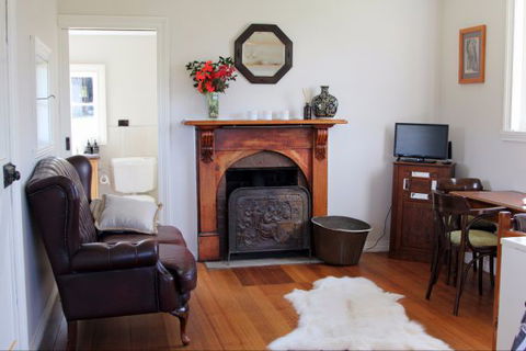 Wines For Joanie Cottage - Accommodation 4U 4