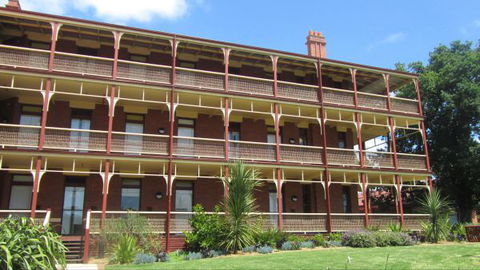 Yarra House - Accommodation 4U 0
