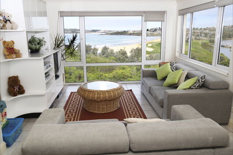 A Beach House Near Manly Two - Accommodation 4U 1