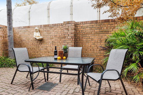 Adelaide Style Accommodation - Close To City In Stylish North Adelaide - Accommodation 4U 7