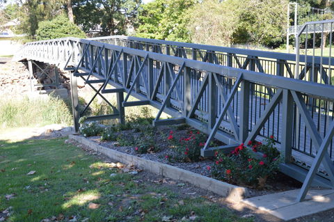 Adelong Golden Gully Caravan Park - Accommodation 4U 3
