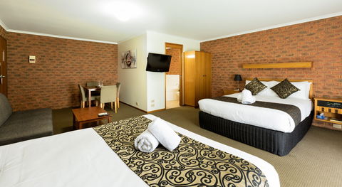 Advance Motel - Accommodation 4U 4