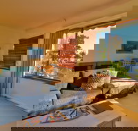 A Reflection on the Lake - Accommodation 4U