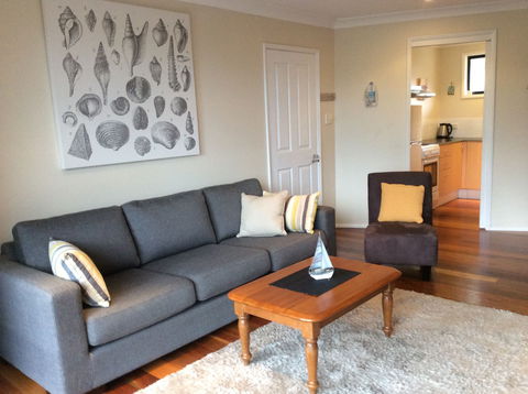 Avalon Seashells - Accommodation 4U 1