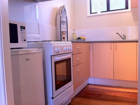 Avalon Seashells - Accommodation 4U 3