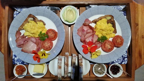 Beezneez B&B - Accommodation 4U 5
