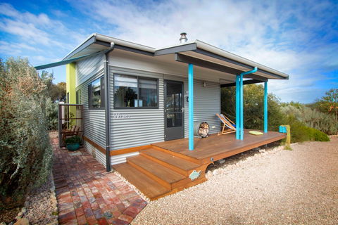 Coorong Cabins - Wren Cabin - Accommodation 4U 0