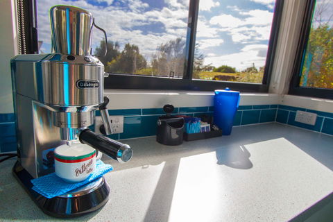 Coorong Cabins - Wren Cabin - Accommodation 4U 3