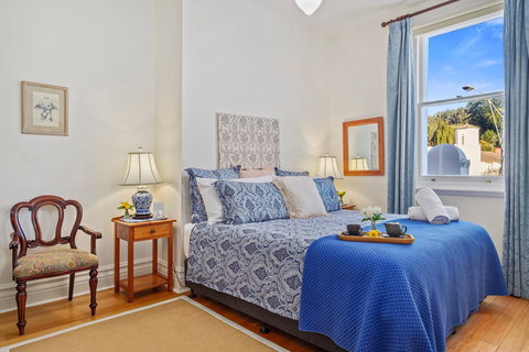 Cygnet Old Bank B&B - Accommodation 4U 3