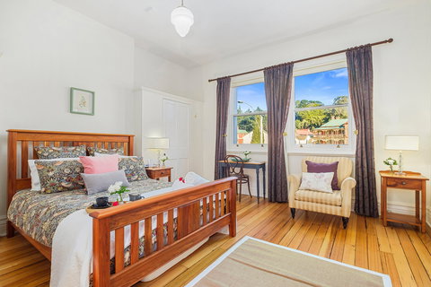 Cygnet Old Bank B&B - Accommodation 4U 9