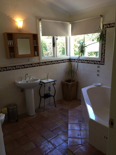 Dennis Cottage - Accommodation 4U 5