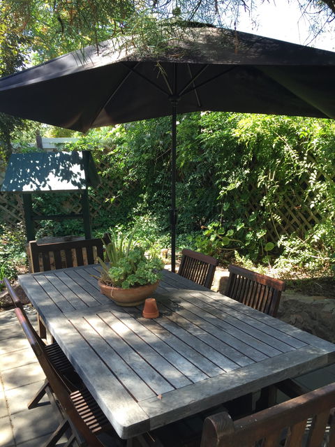 Dennis Cottage - Accommodation 4U 8