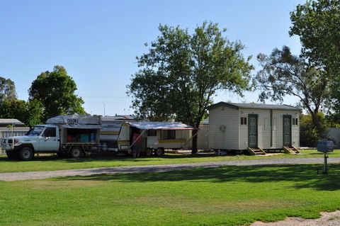 Euston Riverfront Caravan Park And Cafe - Accommodation 4U 4