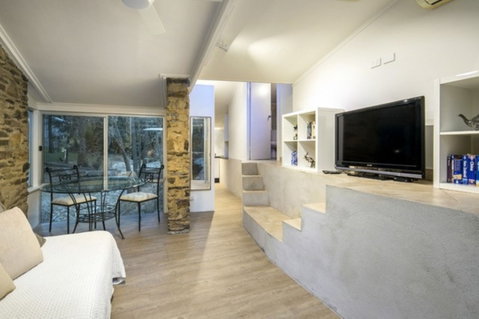 Foothills Retreat - Accommodation 4U 1