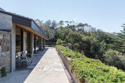 Gordon's Bay Retreat - Accommodation 4U 2