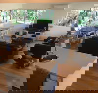 Kangaroo Hollow Preston Beach - Accommodation 4U