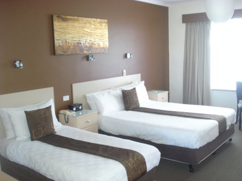 Lake View Apartments - Accommodation 4U 3