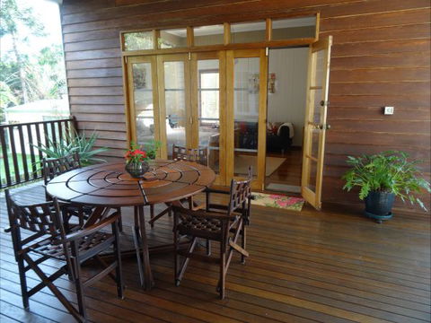 Le Piaf On Treasure Bed And Breakfast - Accommodation 4U 1