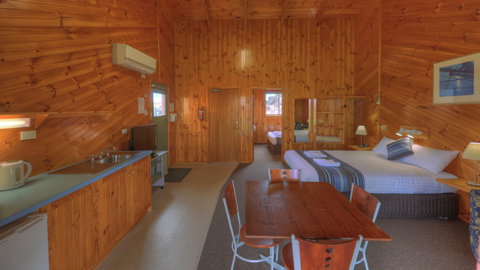 Low Head Tourist Park - Accommodation 4U 2