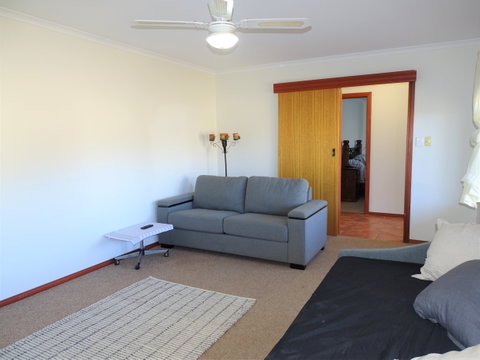 Marina Pathway - Accommodation 4U 4