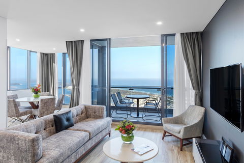 Meriton Suites Southport - Accommodation 4U 1