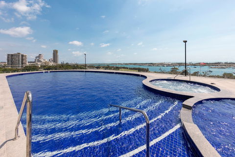 Meriton Suites Southport - Accommodation 4U 2