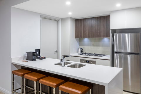 Meriton Suites Southport - Accommodation 4U 3