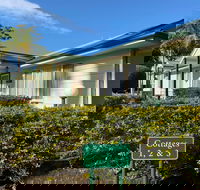 Obadiah Country Cottages - Accommodation 4U