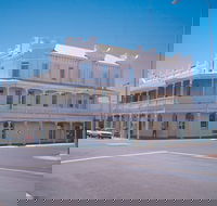Rose Hotel - Accommodation 4U