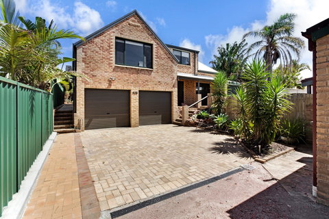 'Salt Wood' Cabin Style Retreat - Accommodation 4U 0