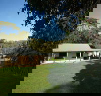 Southern Ocean Retreats - Goondooloo Cottage - Accommodation 4U