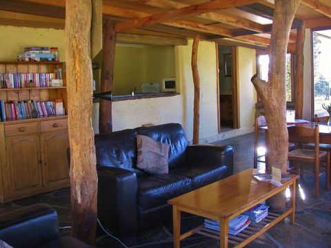 Southern Ocean Retreats - Goondooloo Cottage - Accommodation 4U 4
