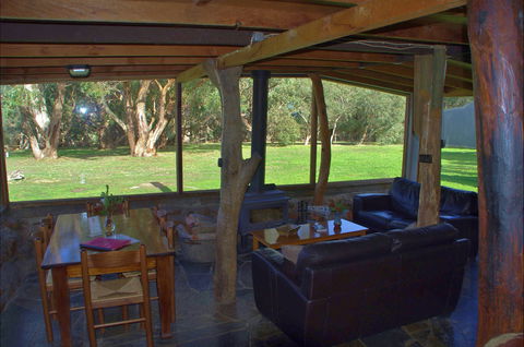 Southern Ocean Retreats - Goondooloo Cottage - Accommodation 4U 7