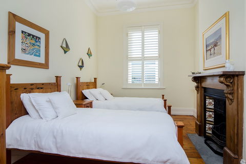 St Helens - Accommodation 4U 6