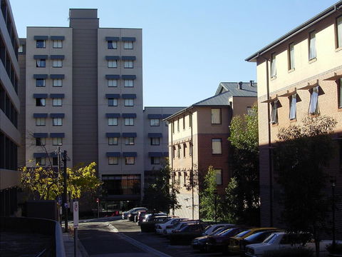 Sydney University Village - Accommodation 4U 4