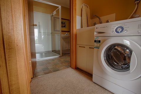 Viewenmore Villa Bed & Breakfast - Accommodation 4U 5