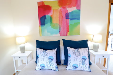 Waves At Caves - Accommodation 4U 5