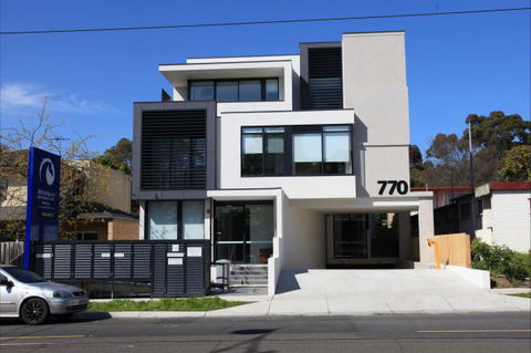 Whitehorse Apartments Hotel - Accommodation 4U 0
