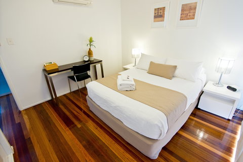 Wynnum Bayside Apartments - Accommodation 4U 4