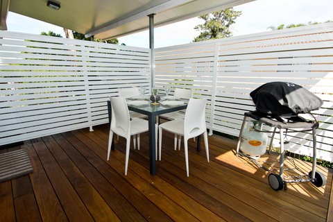 Wynnum Bayside Apartments - Accommodation 4U 5