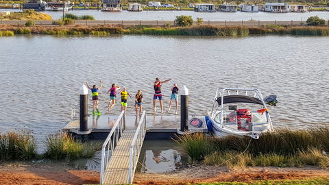 96 Marina Way Mannum Waters - River Shack Rentals - Accommodation 4U 1