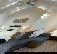 Alkira Garden Studios - Accommodation 4U