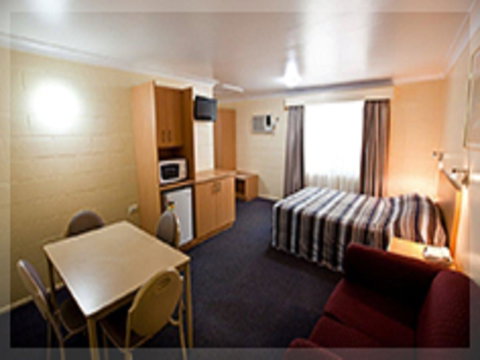 All Seasons Motor Lodge - Open - Accommodation 4U 2