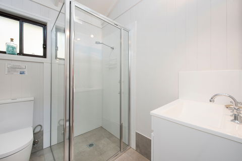 Bandalong Cottages - Accommodation 4U 2